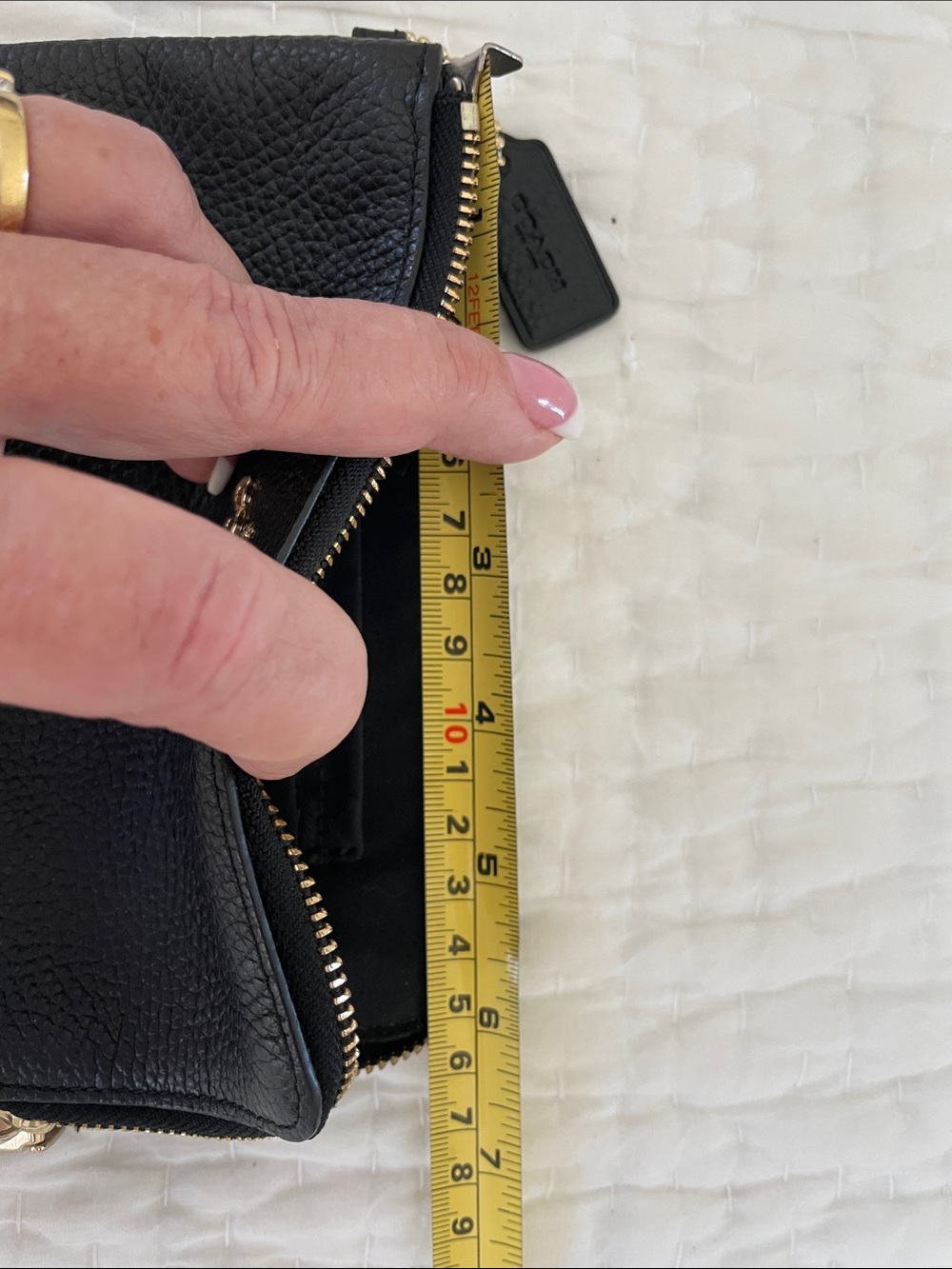 Coach Black Leather Essential Small Wristlet - Picture 7 of 7